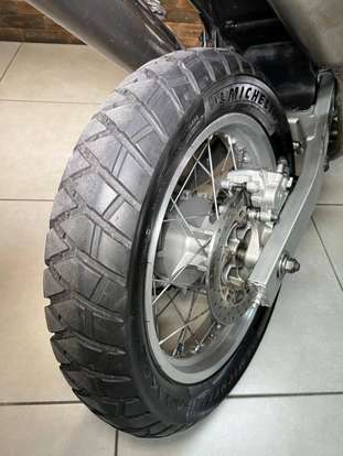 YAMAHA-XT 660R-2005