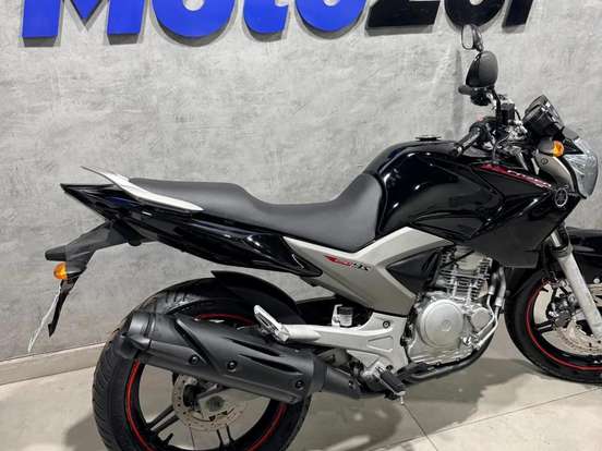 YAMAHA-YS 250 FAZER YAMAHA-YS 250 FAZER-2012