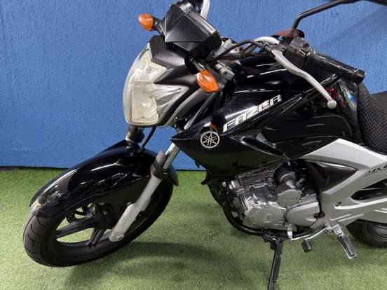 YAMAHA-YS 250 FAZER-2012