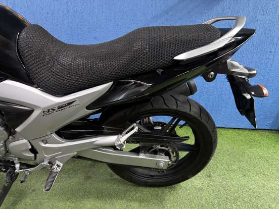 YAMAHA-YS 250 FAZER-2012