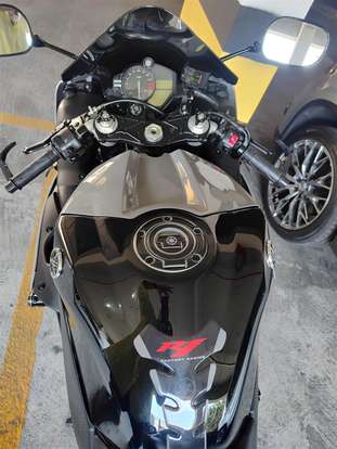 YAMAHA-YZF R1-2009