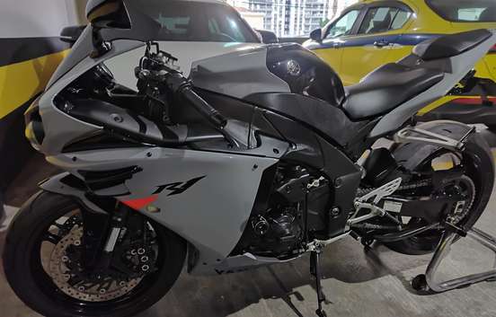 YAMAHA-YZF R1-2009