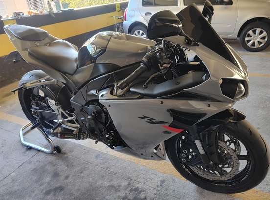 YAMAHA-YZF R1-2009