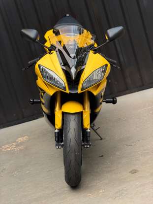 YAMAHA-YZF-R6-2008