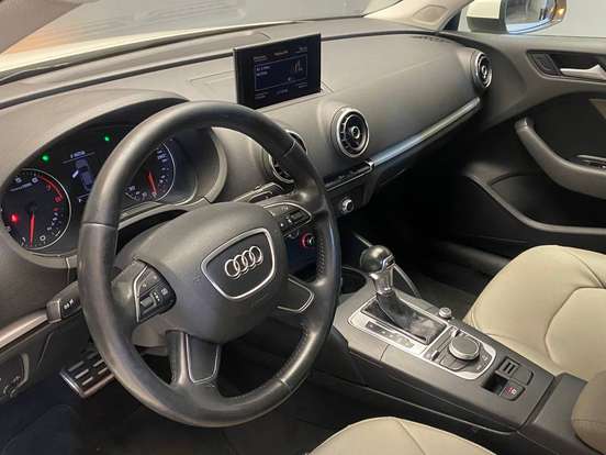 AUDI-A3-1.8 TFSI SEDAN AMBITION 16V 180CV GASOLINA 4P AUTOMÁTICO AUDI-A3-2014