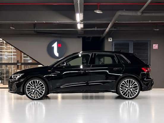 AUDI-A3-2.0 40 TFSI GASOLINA SPORTBACK PERFORMANCE BLACK S-TRONIC AUDI-A3-2025