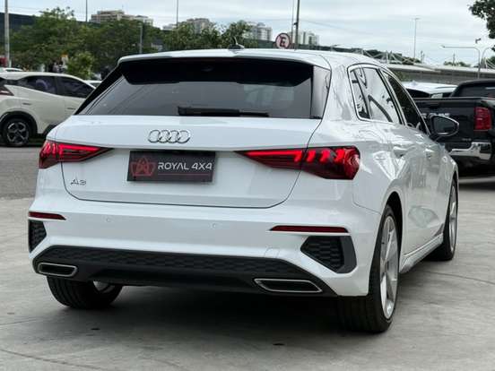 AUDI-A3-2023
