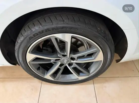 AUDI-A4-2019