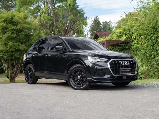 AUDI-Q3-2020