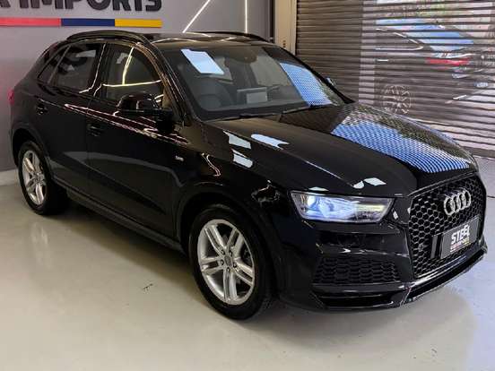 AUDI-Q3-2018