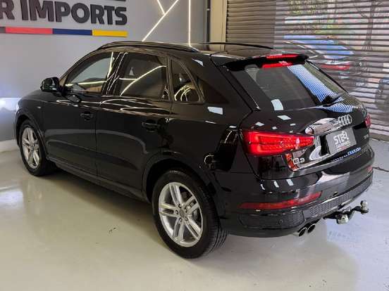 AUDI-Q3-2018