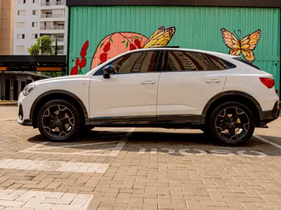 AUDI-Q3-2.0 40 TFSI GASOLINA SPORTBACK PERFORMANCE BLACK QUATTRO TIPTRONIC AUDI-Q3-2022