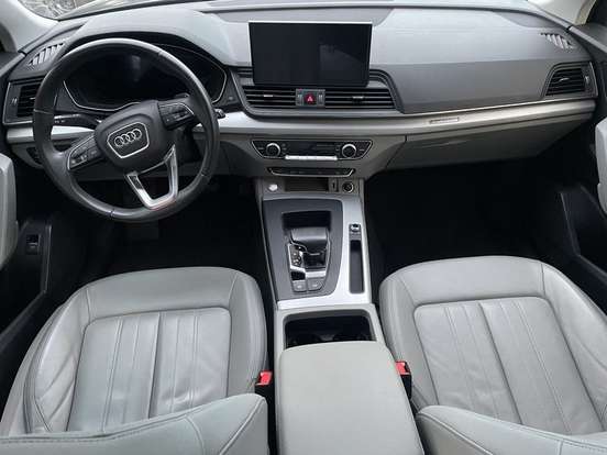AUDI-Q5-2021