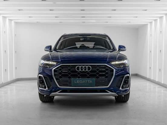 AUDI-Q5-2024