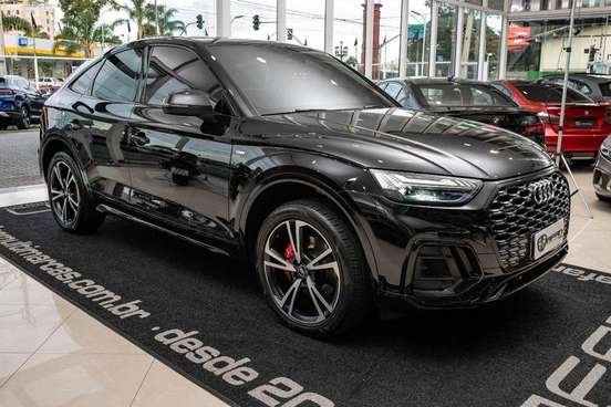 AUDI-Q5-2021