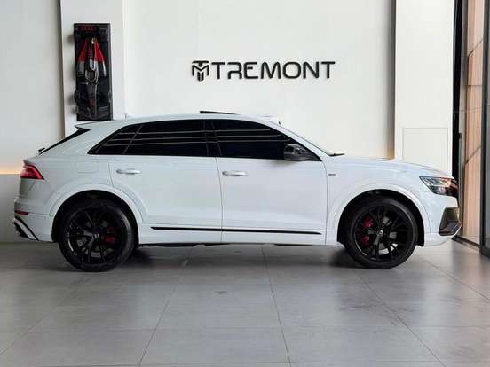 AUDI-Q8-3.0 TFSI GASOLINA PERFORMANCE BLACK QUATTRO TIPTRONIC AUDI-Q8-2019