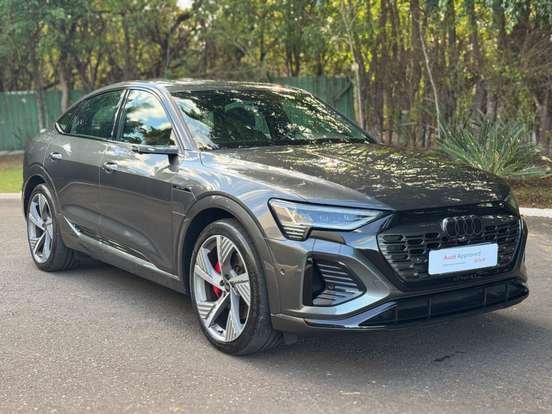 AUDI-Q8 E-TRON-2023