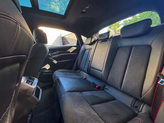 AUDI-Q8 E-TRON-2023