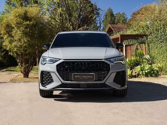 AUDI-RS Q3-2020