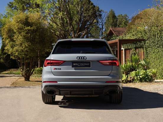 AUDI-RS Q3-2020
