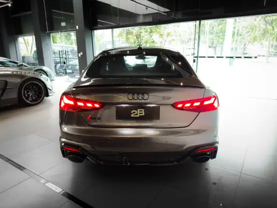 AUDI-RS5-2022