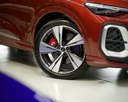 AUDI-SQ5-2025