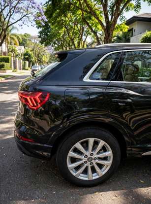 AUDI-Q3-2020
