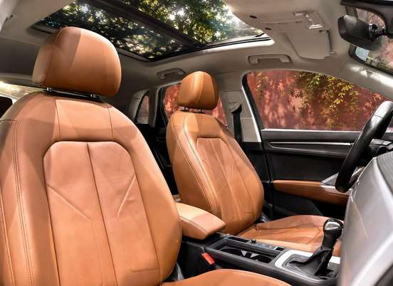 AUDI-Q3-2020