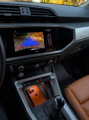 AUDI-Q3-2020
