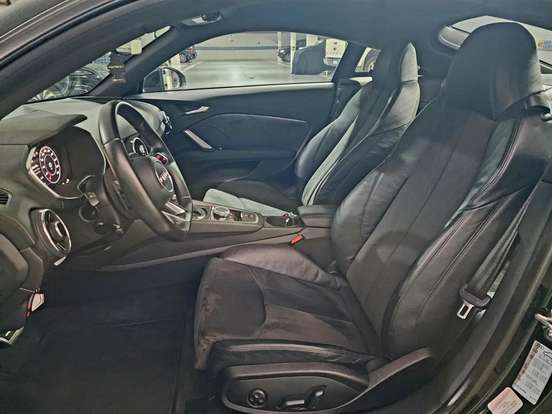 AUDI-TT-2015