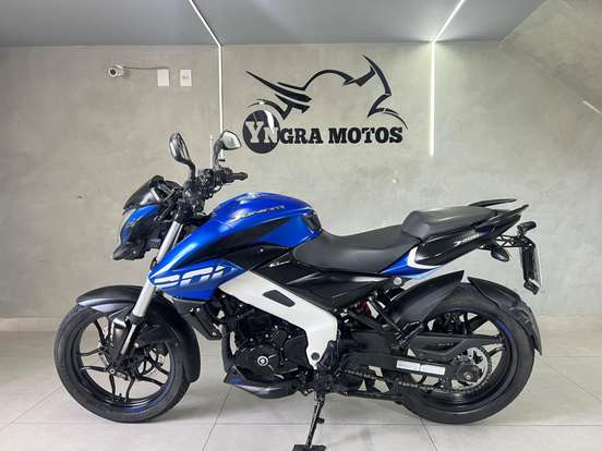 BAJAJ-DOMINAR 200-2023