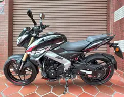 BAJAJ DOMINAR NS400Z BAJAJ DOMINAR NS400Z