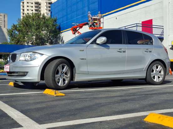 BMW-118i-2010