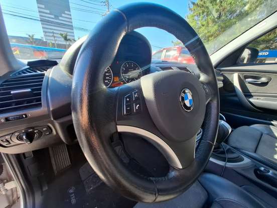 BMW-118i-2010