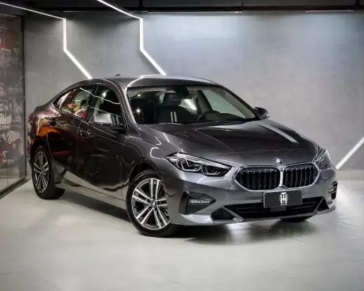 BMW-218i-2020