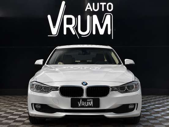 BMW-316i-2013