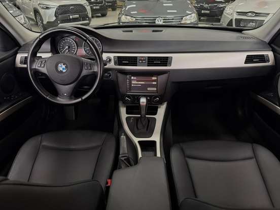 BMW-318i-2.0 SEDAN 16V GASOLINA 4P AUTOMÁTICO BMW-318i-2011