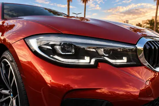 BMW-320i-2021