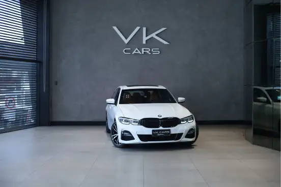 BMW-320i-2020