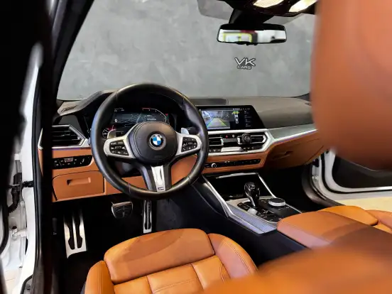 BMW-320i-2020
