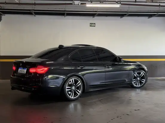 BMW-320i-2017