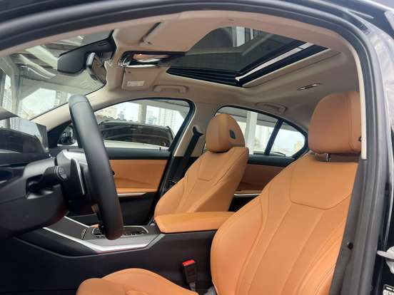 BMW-320i-2.0 16V TURBO FLEX SPORT GP AUTOMÁTICO BMW-320i-2024