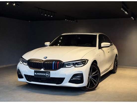 BMW-320i-2019