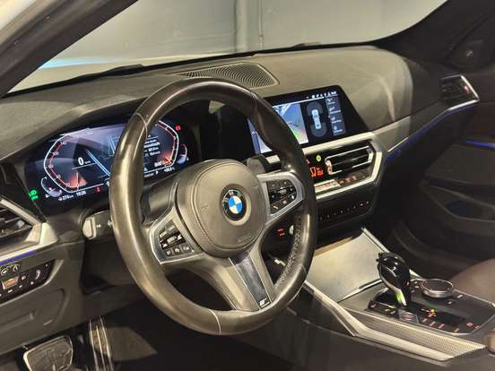 BMW-320i-2.0 16V TURBO GASOLINA M SPORT AUTOMÁTICO BMW-320i-2019