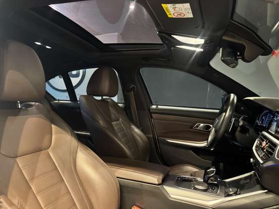BMW-320i-2.0 16V TURBO GASOLINA M SPORT AUTOMÁTICO BMW-320i-2019