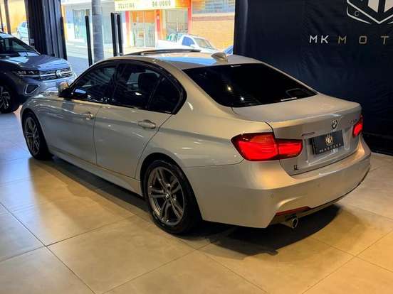 BMW-320i-2.0 M SPORT GP 16V TURBO ACTIVE FLEX 4P AUTOMÁTICO BMW-320i-2017