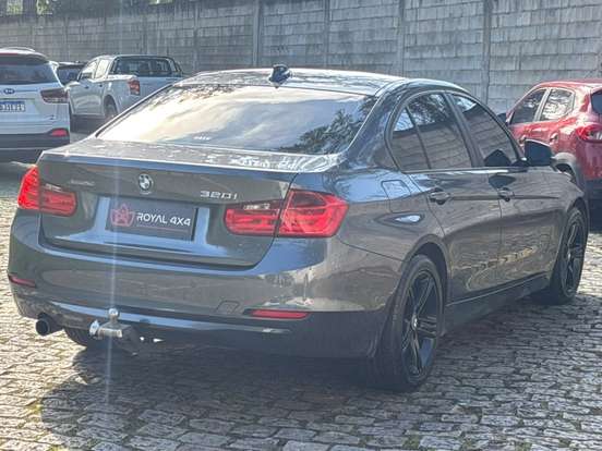 BMW-320i-2014