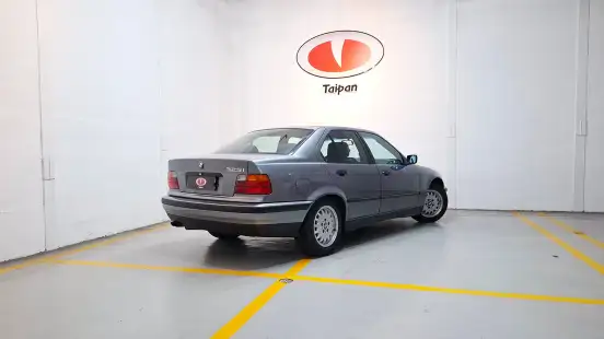 BMW-325i-2.5 SEDAN 24V GASOLINA 4P AUTOMÁTICO BMW-325i-1994