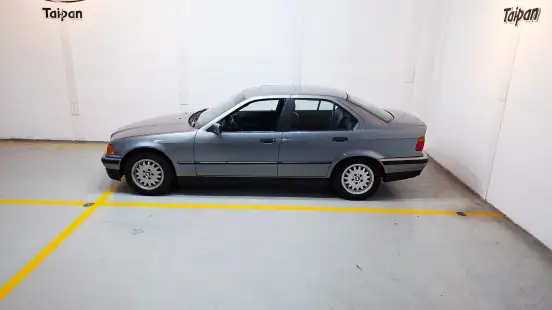 BMW-325i-1994