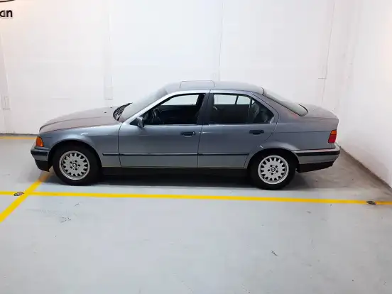 BMW-325i-2.5 SEDAN 24V GASOLINA 4P AUTOMÁTICO BMW-325i-1994